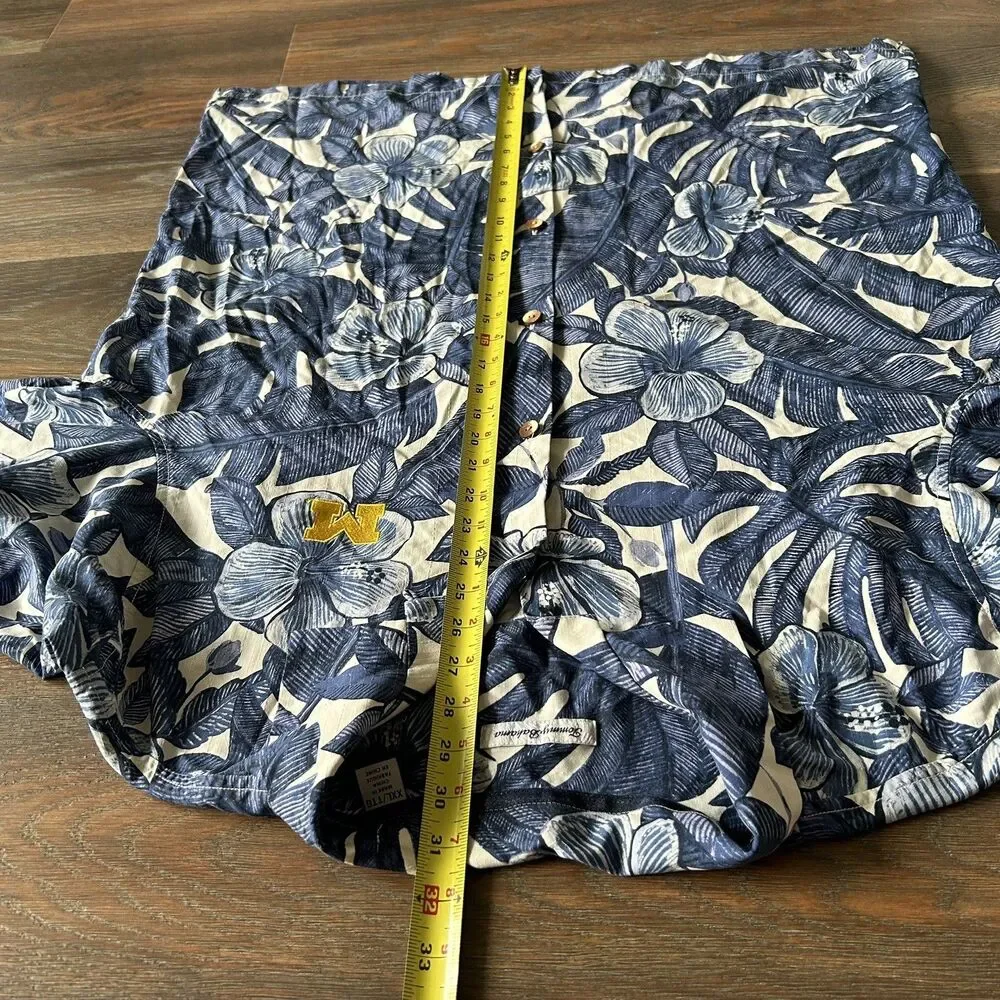 Michigan Wolverines Tommy Bahama 100% Silk Hawaiian Shirt Mens XXL Blue U of M